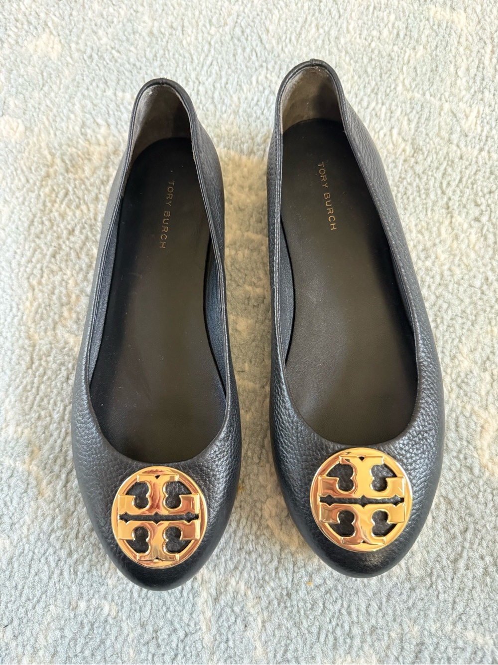 Tory Burch Black Pebbled Leather Chelsea Ballet Flats - Picture 13 of 13